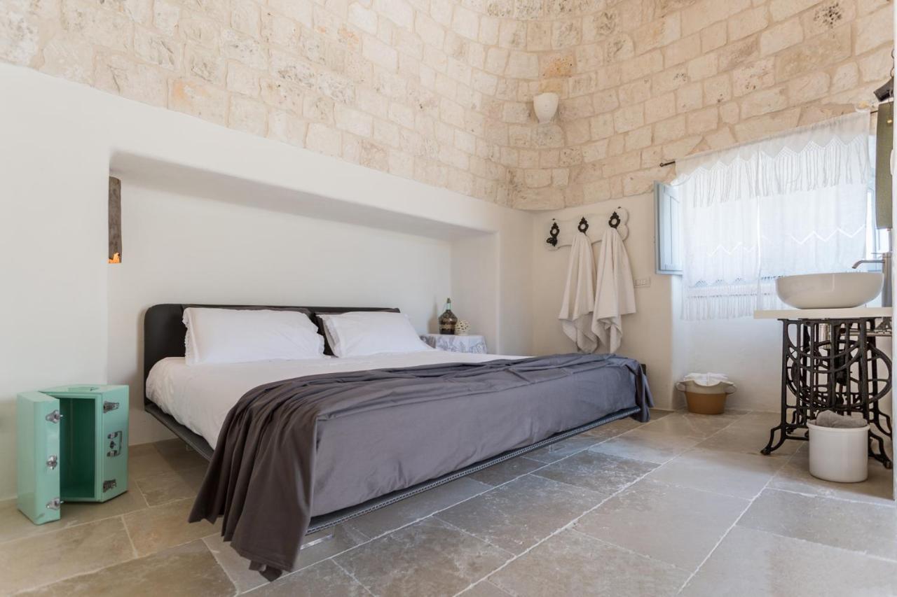 Si Fa Trullo Bed & Breakfast Ostuni Bagian luar foto