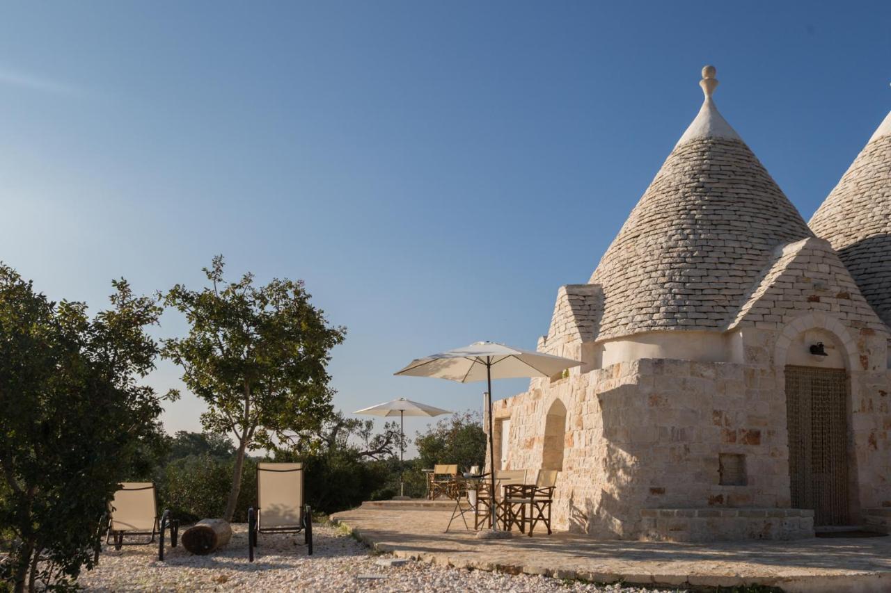 Si Fa Trullo Bed & Breakfast Ostuni Bagian luar foto